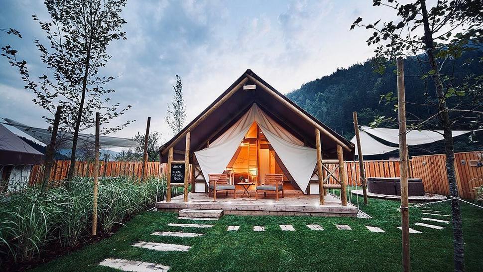 Ta glamping resort v Sloveniji izgleda kot mali raj na zemlji