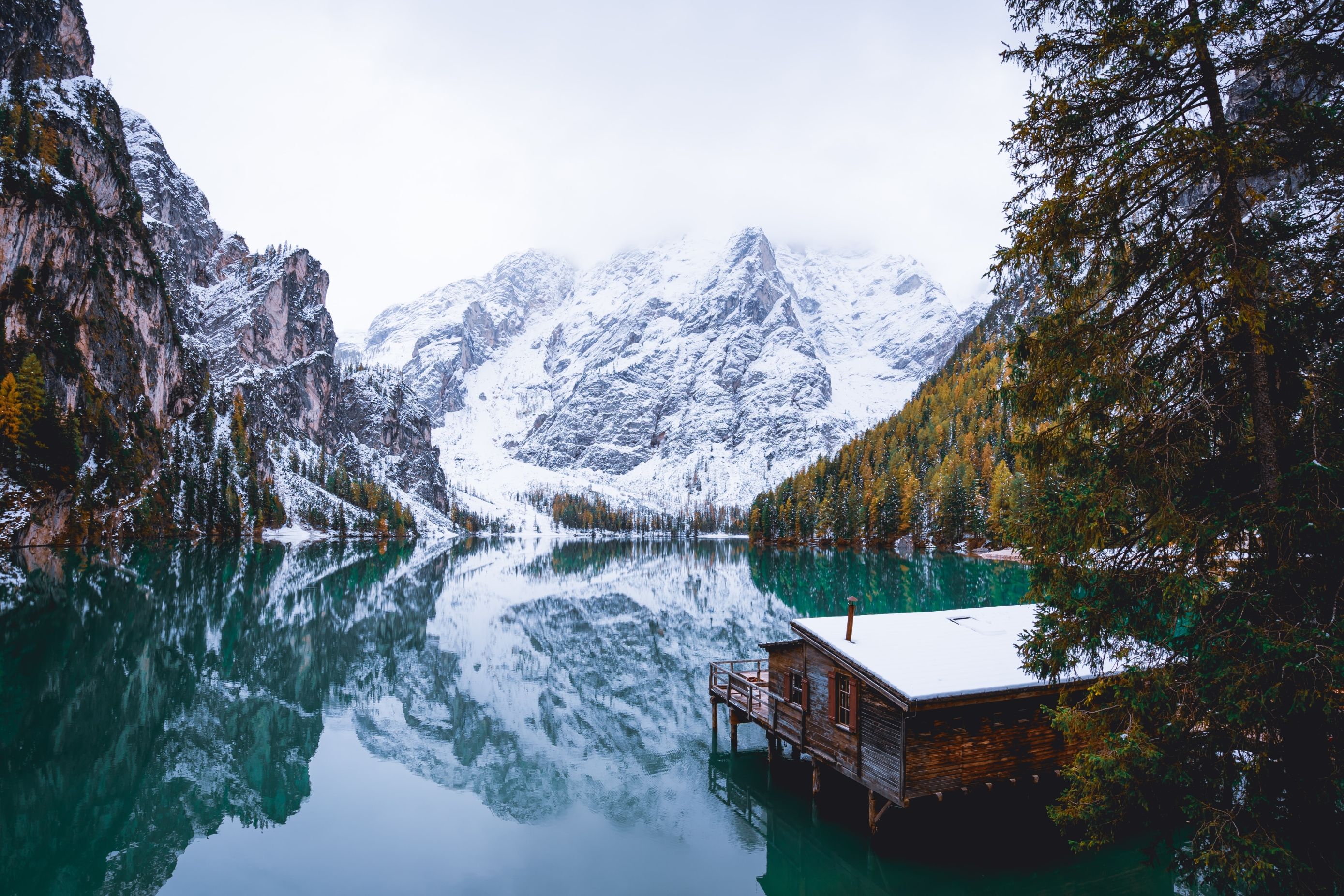 INSTA(NT) TRAVEL: Čudovito jezero na severu Italije, ki očara s svojo lepoto