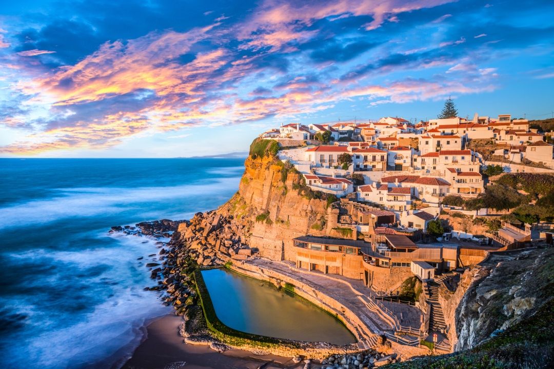 Azenhas do mar, Sintra, Lisbon_iStock.jpg