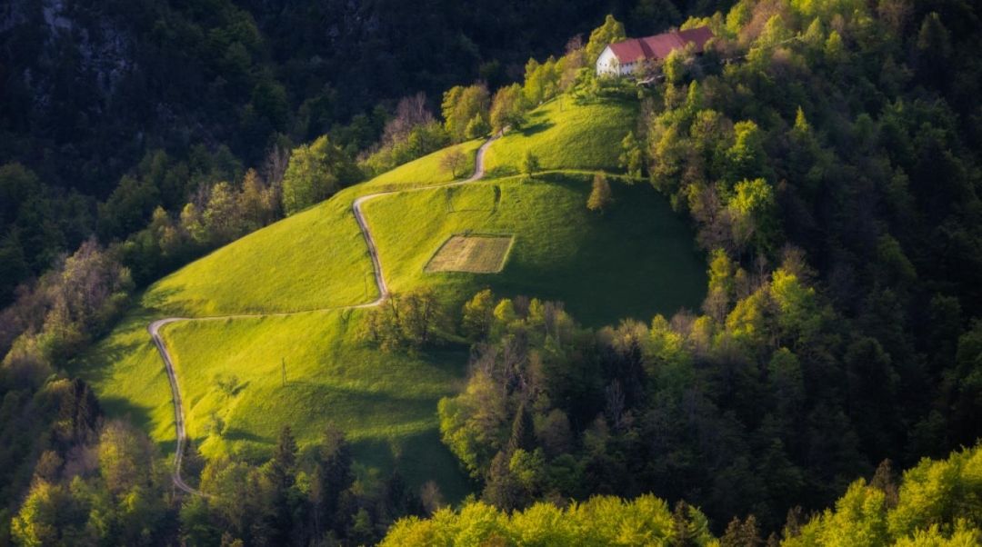 Obiščite fotografsko razstavo mojstra pokrajinske fotografije Jake Ivančiča