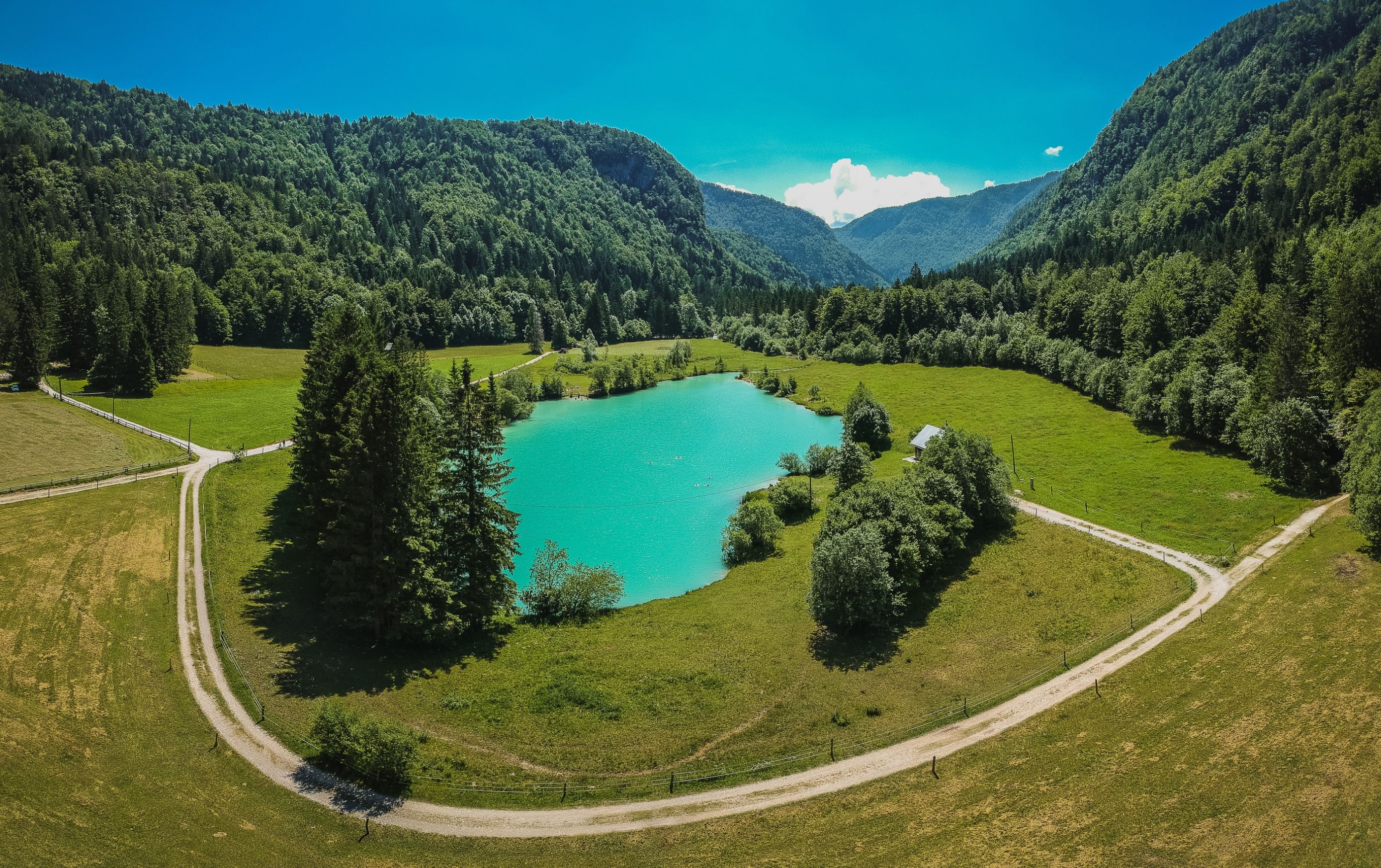 Jezero Kreda, Slovenija_iStock