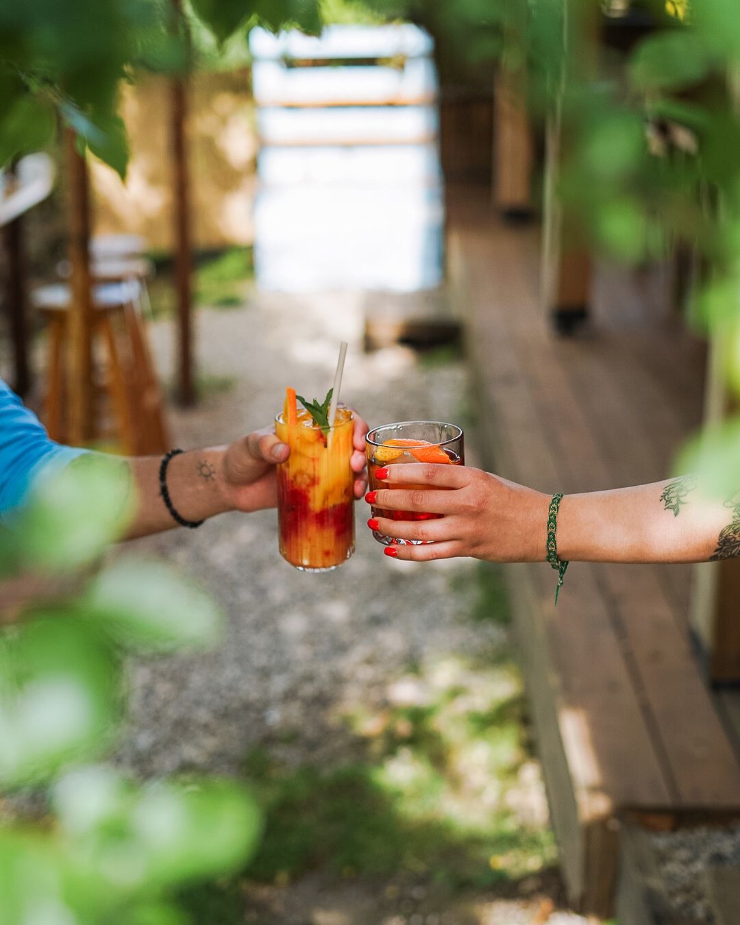 Našli smo krasen Beach Bar na povsem nepričakovani lokaciji v idiličnem kraju Slovenije