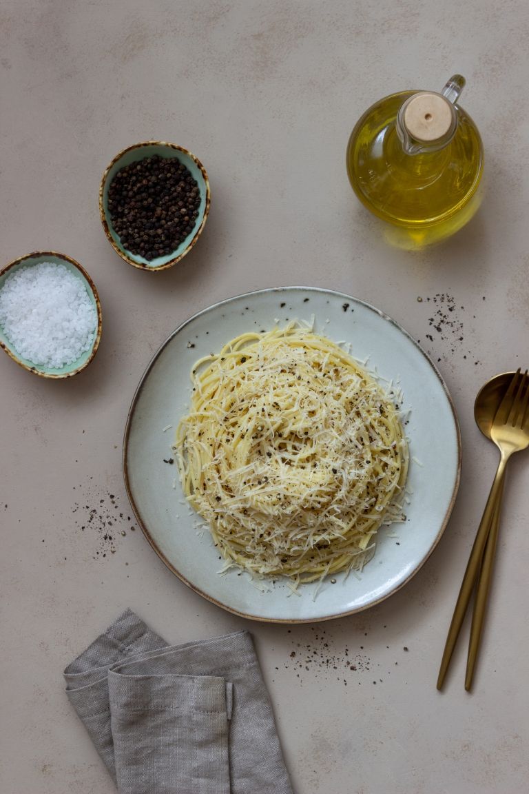 cacio e pepe_iStock