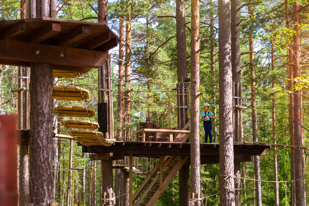 Pustolovni park Bukovniško jezero_foto_chasdesign_iStock-641090806