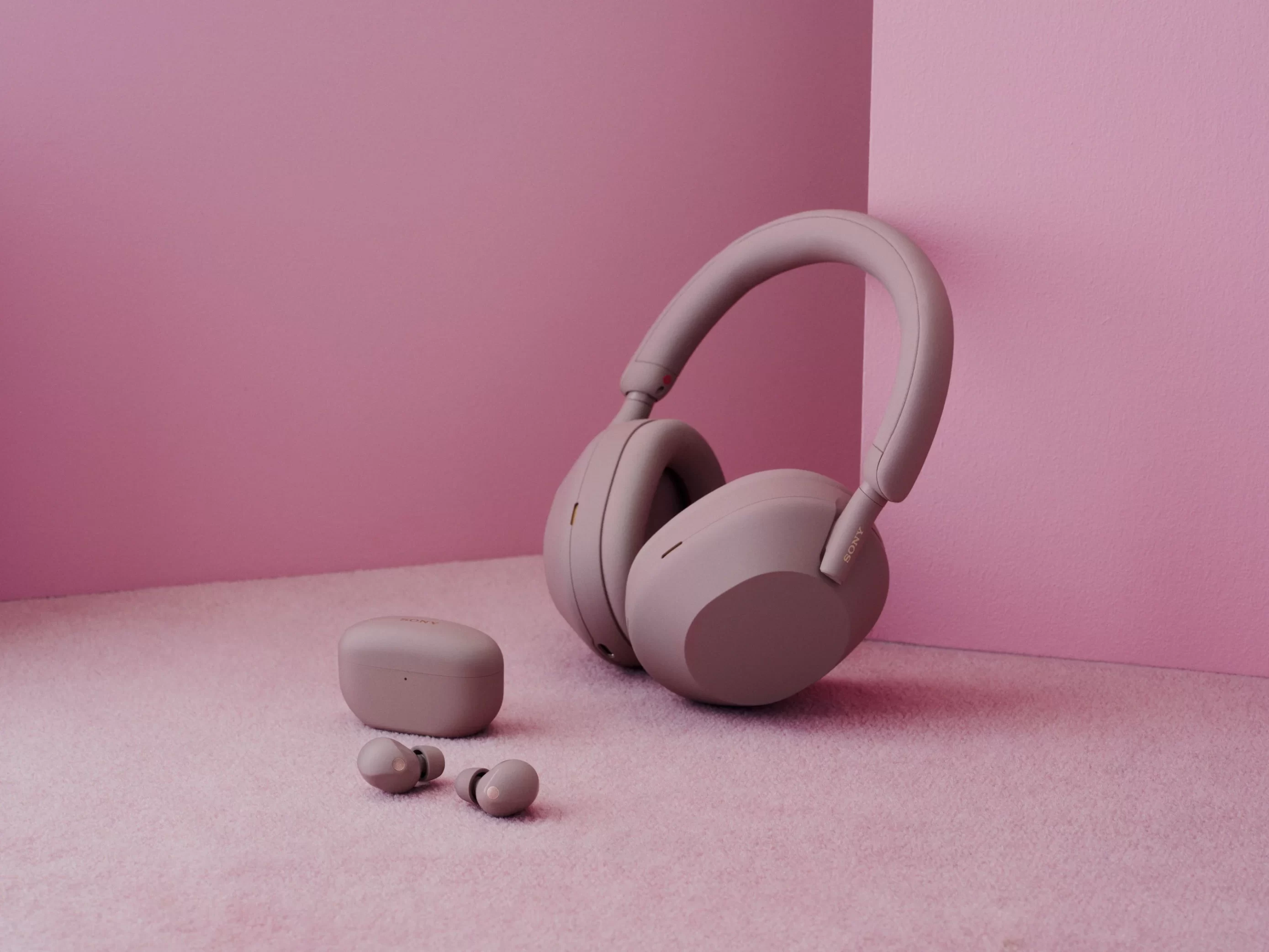 slušalke Sony WH-1000XM5_SmokyPink