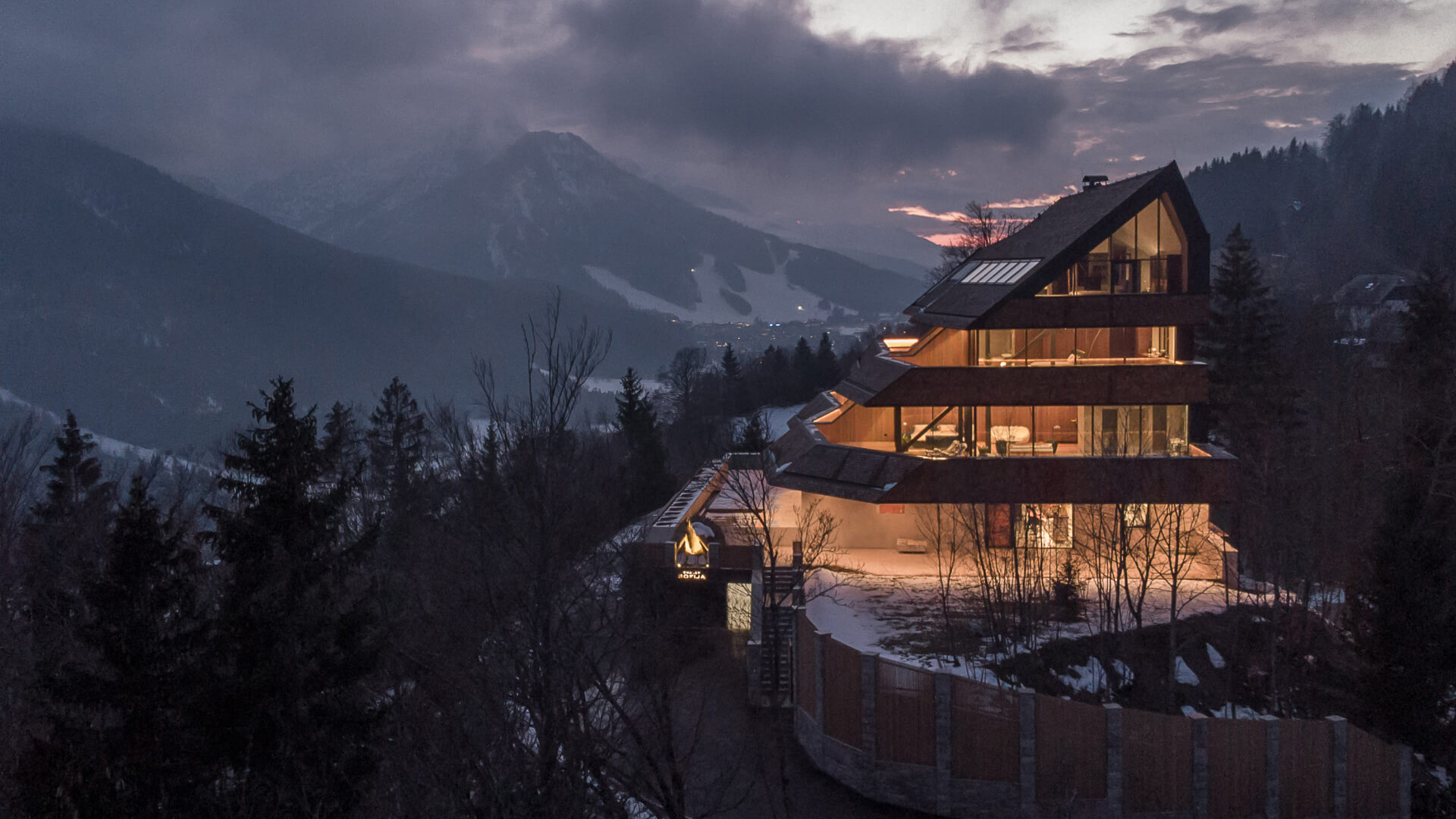 V slikovitem slovenskem naselju se nahaja idilična Chalet Sofija, kjer si želimo preživeti vikend!