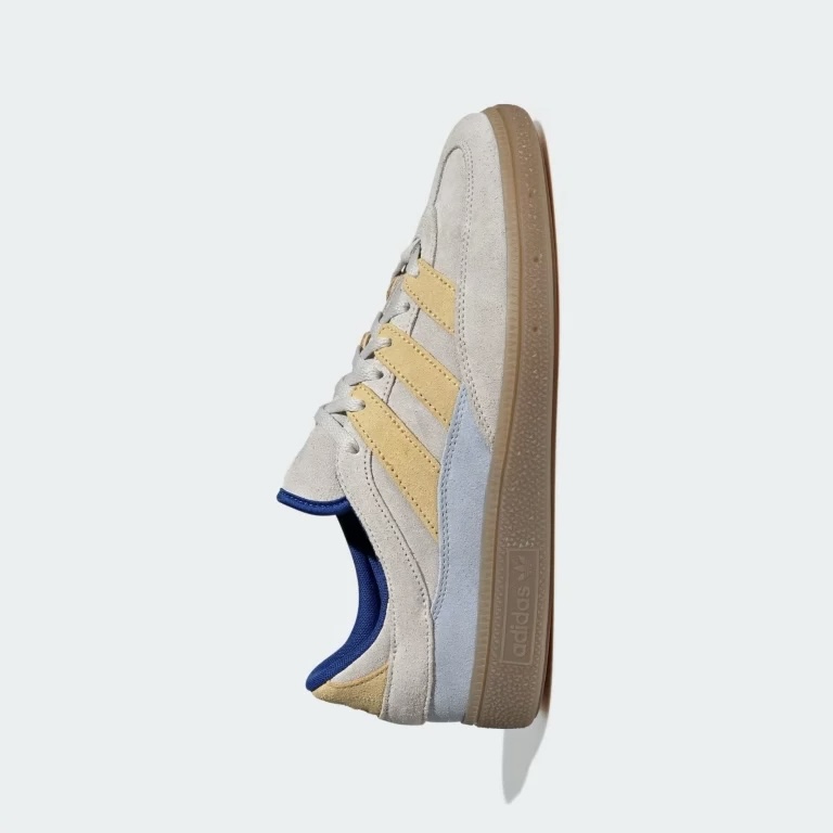 Adidas je predstavil nov model Spezial, ki bo navdušil vse, ki so se naveličali ultra lahkih modelov